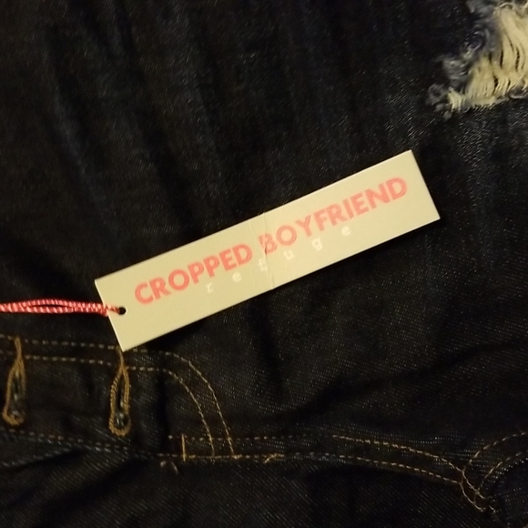 REFUGE Cropped Boyfriend Button Fly Jeans - Picture 9 of 15